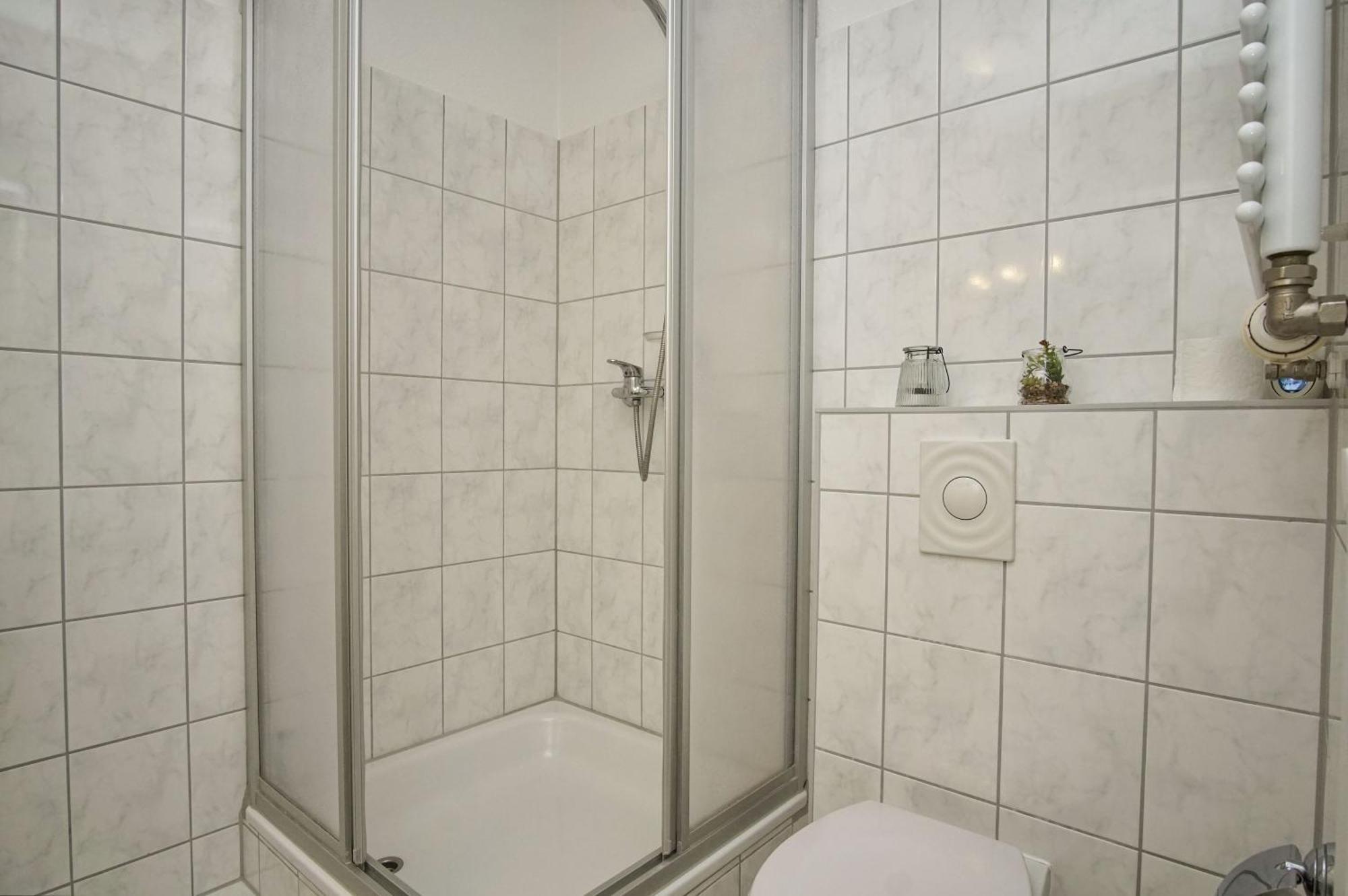 Hafenhaeuser Breege Fewo 05 - Balkon Buitenkant foto